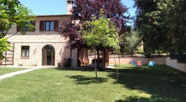 Коттедж с 3 комнатами Casa LEPRICE