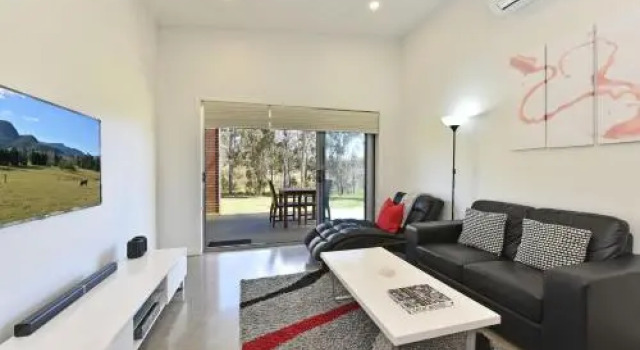 Ironbark Hill Villa 4 Novato, Забронировать Вилла Виллы Поколбин, рядом с Виноградник и оливковая роща Tintilla Estate, Вилла