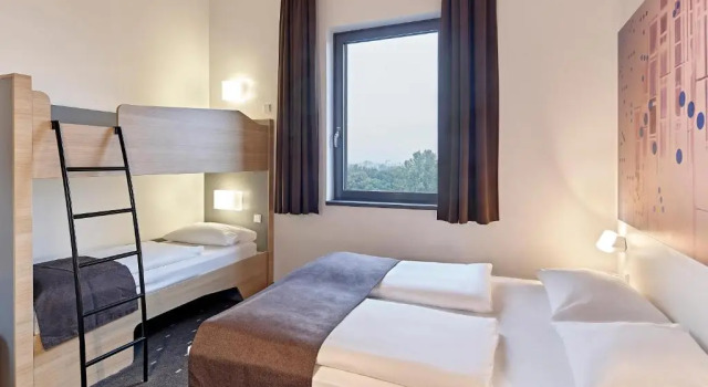 Семейный номер Standard B&B Hotel Köln-Troisdorf