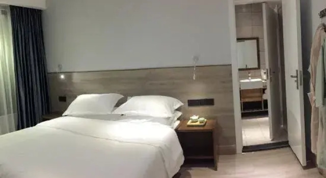 Люкс Deluxe Bome Tibethostel Resort Hotel