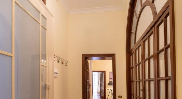 The Dante Apartment, Забронировать Апартаменты/квартира Отели Неаполя с парковкой, рядом с Ospedale degli Incurabili, Парковка