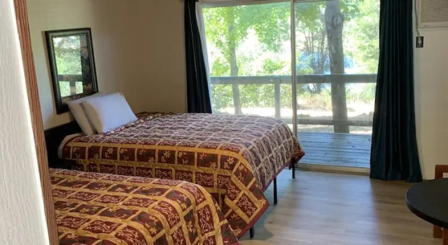 Alta Sierra Village Inn, Prenota Locanda Grass Valley California