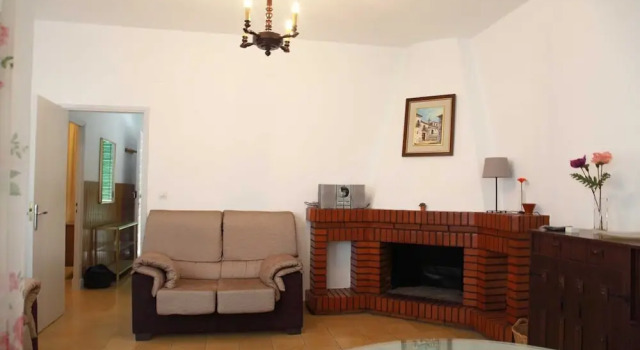 La Casa De La Persiana, Varaa Hotelli Huescar Granada
