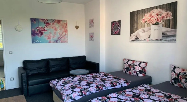 BERLIN entdecken im SZENEKIEZ, Book Hotel Neukölln Berlin, near Boddinstrasse