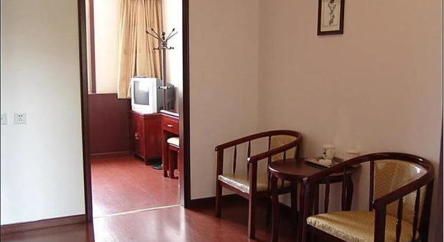 Beijing Wangfujing Chunhao Hotel, Забронировать Отель Дунчэн Пекин, рядом с Meridian Gate