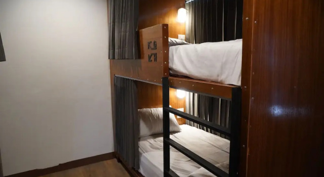 Кровать в общем номере Slee Hostel Chiangmai - Adults Only