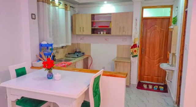 Апартаменты Business Lux Suites Alpha Apartment Nanyuki