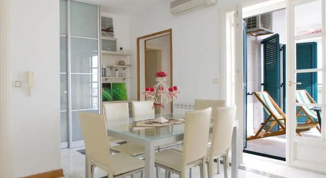 Sveti Stefan Beach Apartment, Забронировать Апартаменты/квартира Отели Свети-Стефан с парковкой, рядом с Пляж Црвена Главица, Парковка
