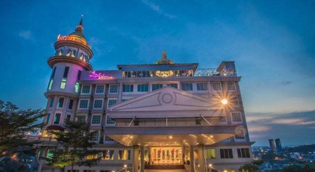 King's Hotel Nagoya Batam