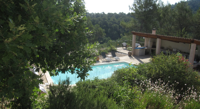 Les Hauts des Materonnes, Book Hotel Hoteller i Green Provence med pool, Swimmingpool