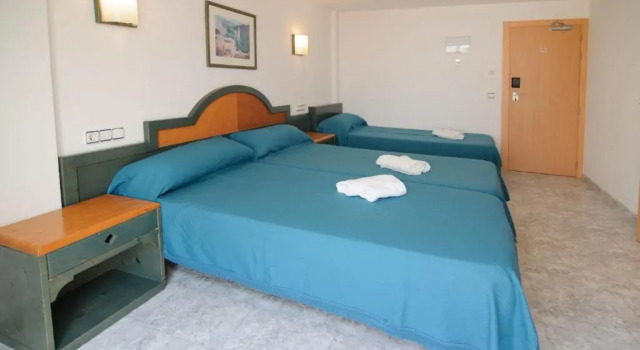Трёхместный номер Standard Hostal Rosalia