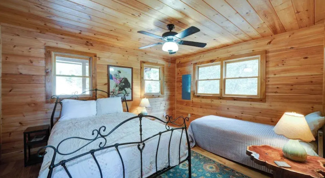 Mountain Haven in the Woods, Rezerwuj Hotel Mineral Bluff Georgia