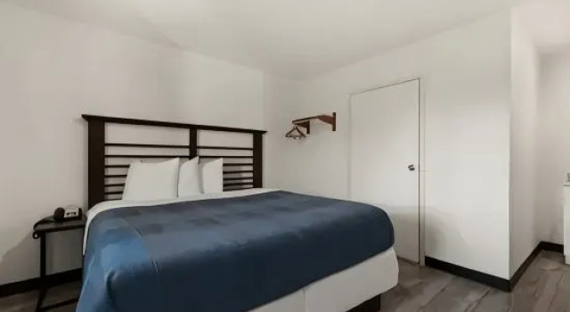 Номер Standard Rodeway Inn Charlotte Independence Blvd
