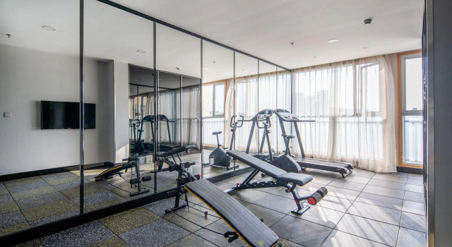 Shenzhen Vyluk J Hotel Shenzhenbei Station, Rezerwuj Hotel Hotele w Shenzhen z parkingiem, Parking