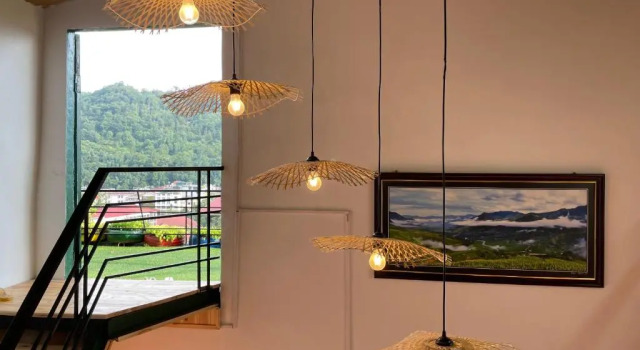 Кровать в общем номере Sapa Village Hotel