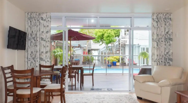 Номер Standard c 1 комнатой Commodores Lodge