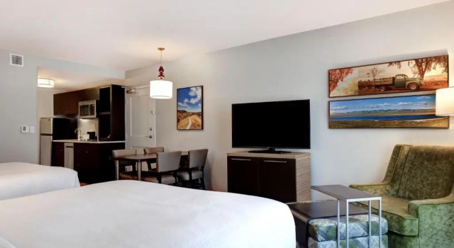 Четырёхместная студия TownePlace Suites by Marriott San Luis Obispo