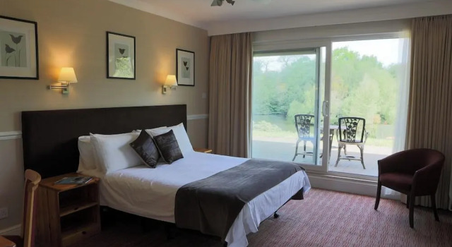 Номер Superior Inn On The Lake