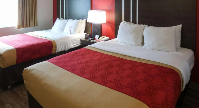 Четырёхместный номер Standard Brisa Pacific Hotel Encinitas