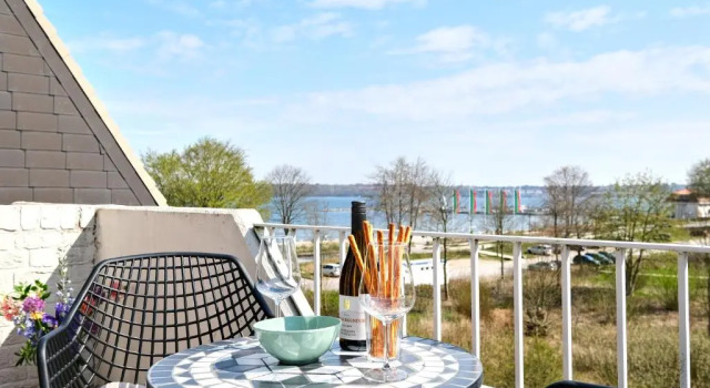 Апартаменты wunderschöne Wohnung mit Meerblick