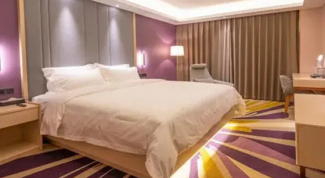 Люкс Business Oscar Holiday Hotel
