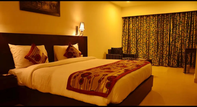 Royal Windsor Hotel, Rezervovat Hotel Kāthgodām Uttarakhand