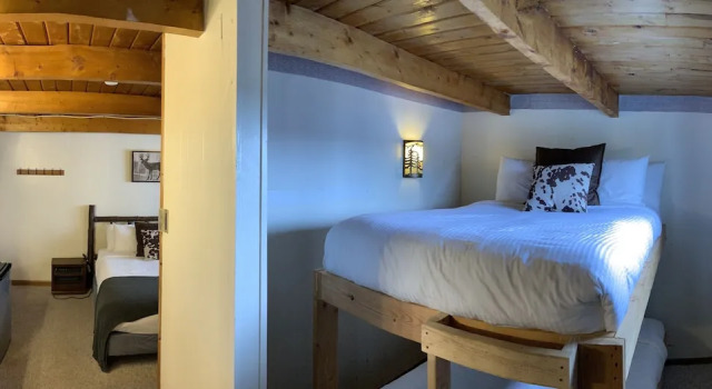 Номер Economy River Lodge