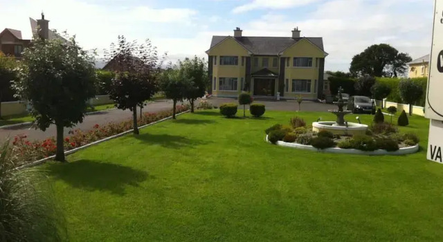 Nashville B&B, Book Bed and Breakfast Hotels in Kerry with Parking, Parking