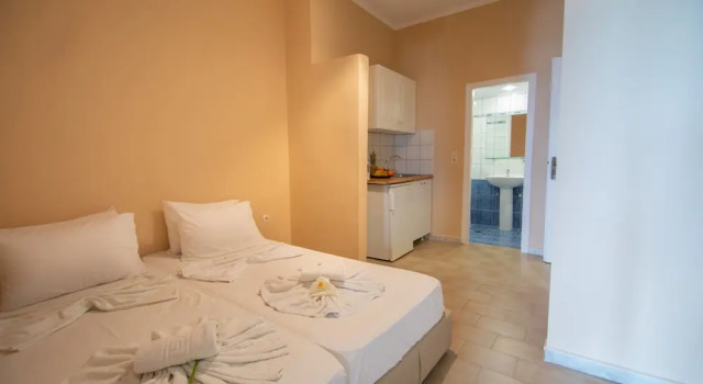 Трёхместная студия с видом на море Spira Studios & Apartments in the Heart of Laganas