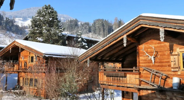Шале Chalets Almdorf Zillertal, Fugen