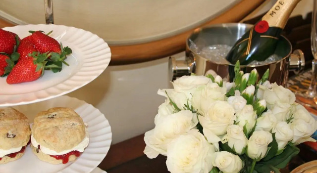 Oak House No 1, Rezervați Hotel Hoteluri de afaceri în Merseyside, 4* 5*
