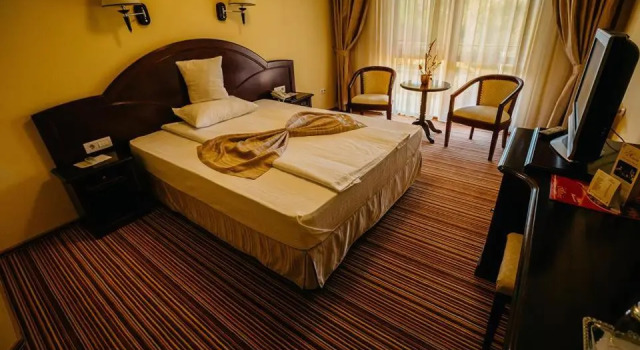 Номер Standard с балконом Hotel Astoria