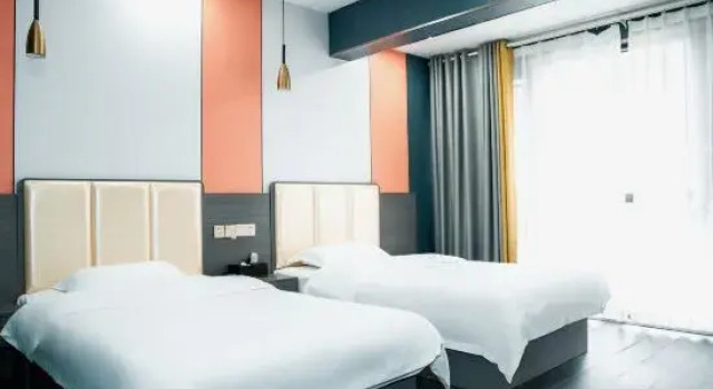 Guochang Yingge Hotel