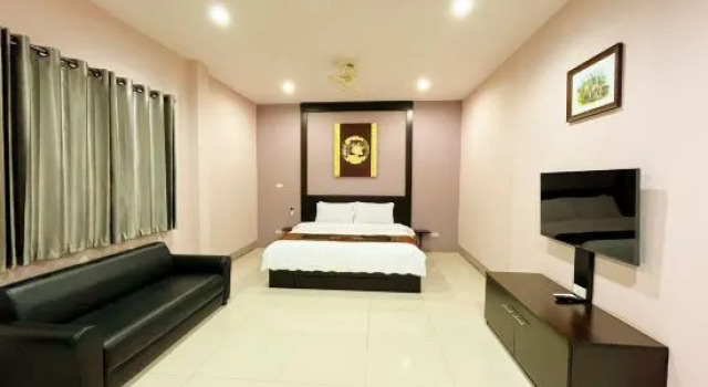 Полулюкс Chiang Kham Grand Villa