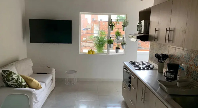 Apartamento con todo nuevo Home Aris, Забронировать Апартаменты/квартира Отели в центре Медельин, в центре
