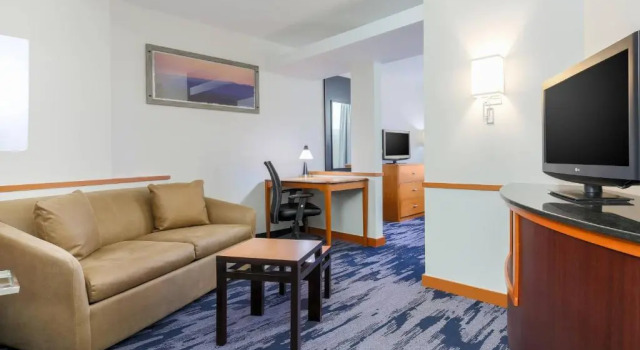 Студия Fairfield Inn & Suites Mahwah