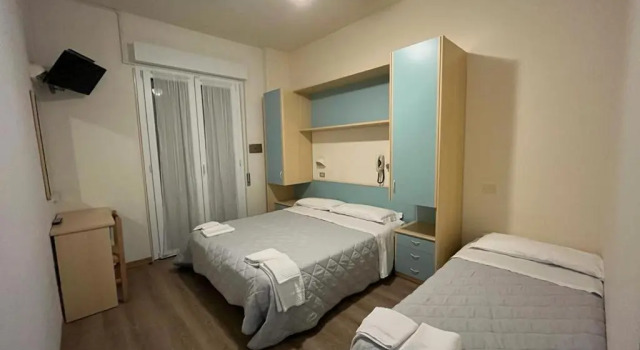 Трёхместный номер Standard Hotel & Residence Parador