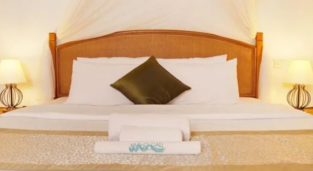 Madoogali Resort & Spa Maldives, Book Ferieresort Resorthoteller i Alif Alif Atoll, Ferieresort