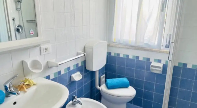 Апартаменты с 2 комнатами с балконом и с видом на бассейн Luminous Flat With Balcony-beahost