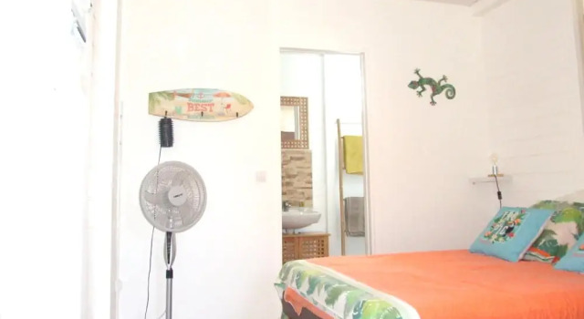 Villa With one Bedroom in Sainte-luce, With Private Pool, Enclosed Garden and Wifi - 8 km From the Beach, Varaa Villa Mökit kohteessa Fort-de-France, Mökki