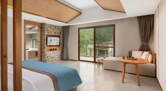 Люкс Deluxe Hongya Chanyi springs hotel（Qiliping Linggongli）