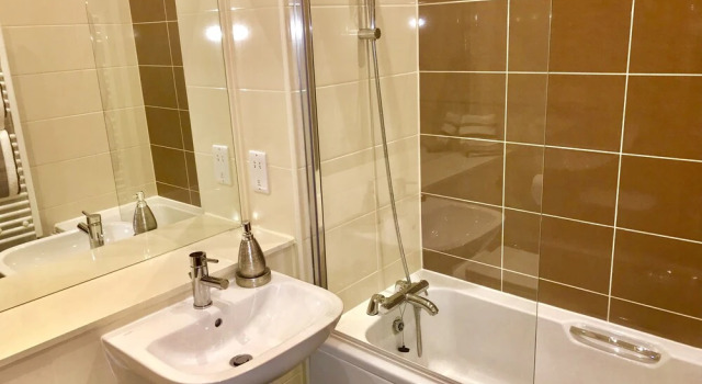 The Luxe Stay Liverpool, Забронировать Отель Отели Ливерпуля 3 звезды, 3*