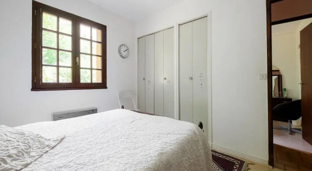 Коттедж Inviting Holiday Home in Miremont With Garden