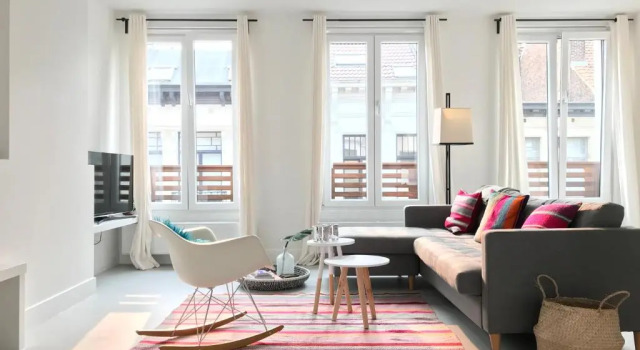 Cottage Bright City Design House!