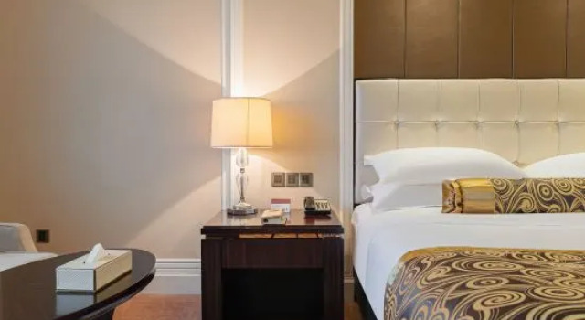 Двухместный люкс Business Oriental International Hotel