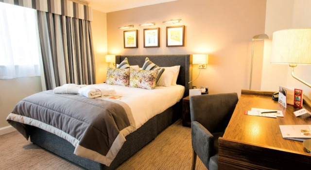 Двухместный номер Premium voco Oxford Spires by IHG