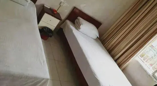 Номер Standard Zhijin Jinggui Hotel