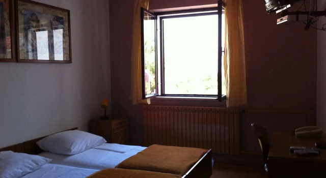 Britanida, Rezerwuj Hotel Hotele w Split-Dalmatia County ze śniadaniem, Śniadanie