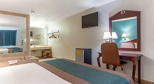 Двухместный люкс Motel 6-Southgate, MI - Detroit