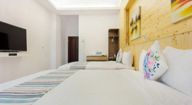 Четырёхместный номер Standard с балконом myhappiness-hotel